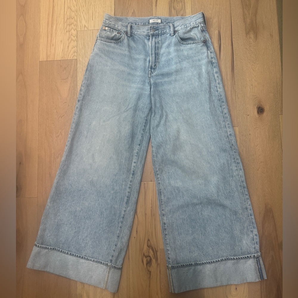 AE77 Wide Leg Cuffed Jeans Size 29 Light Wash High Rise Premium Denim